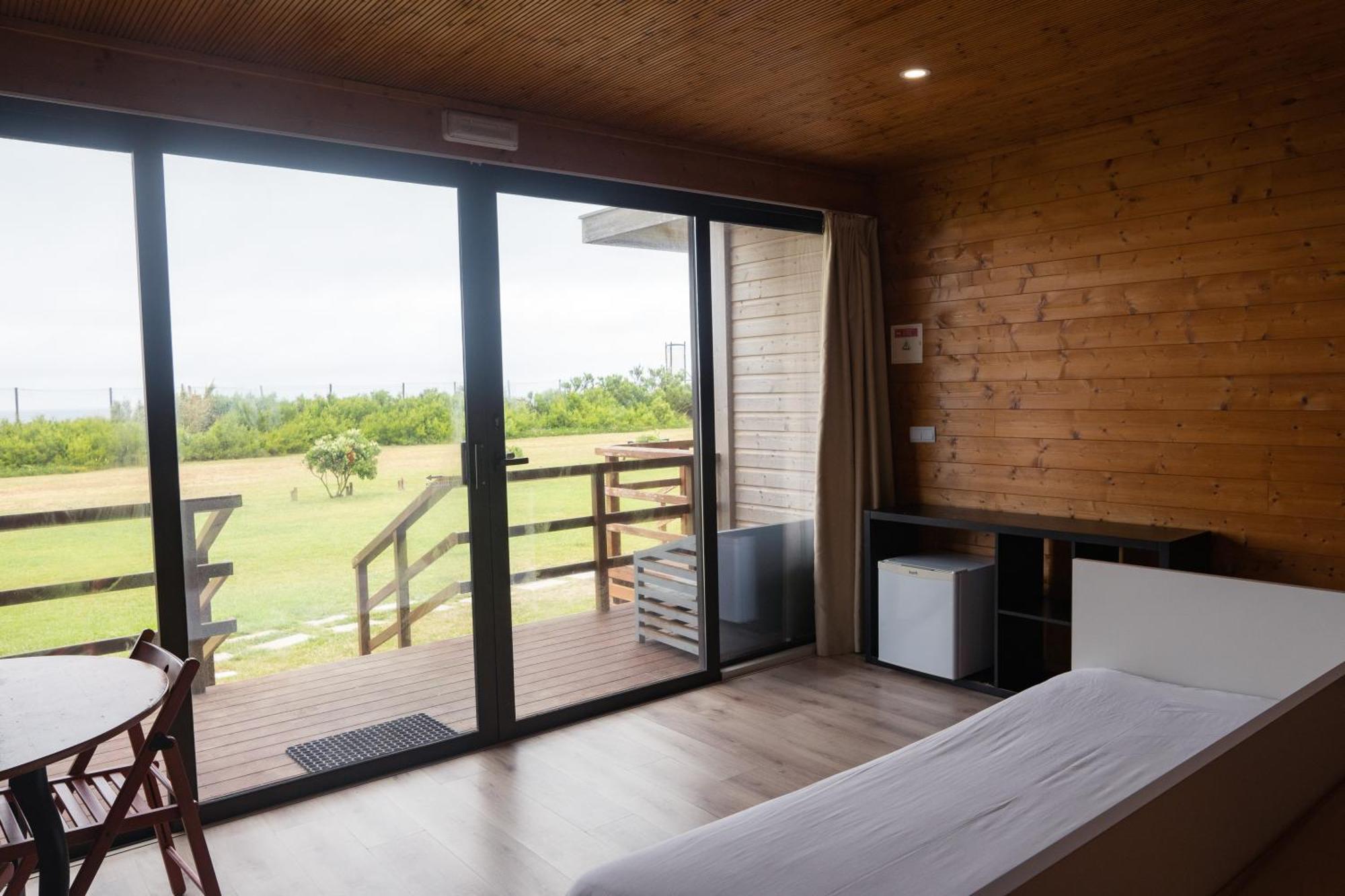 Penichepraia - Bungalows, Campers & Spa Экстерьер фото